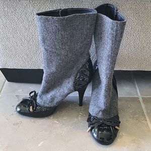 BCBG MaxAzria Gray Fabric Black Patent Leather Heeled Boot - Size 8.5